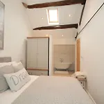 The Old Post Office Tatil Evi Barbon