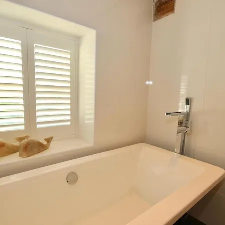 The Old Post Office Tatil Evi Barbon