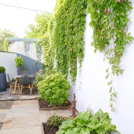 The Old Post Office Tatil Evi Barbon